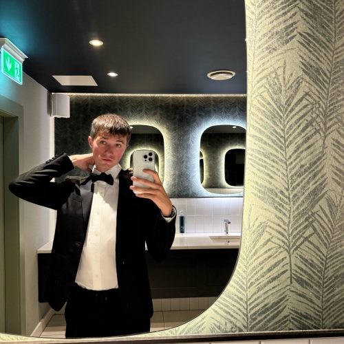 Facetune_11-05-2025-12-03-20 - Reece Patterson